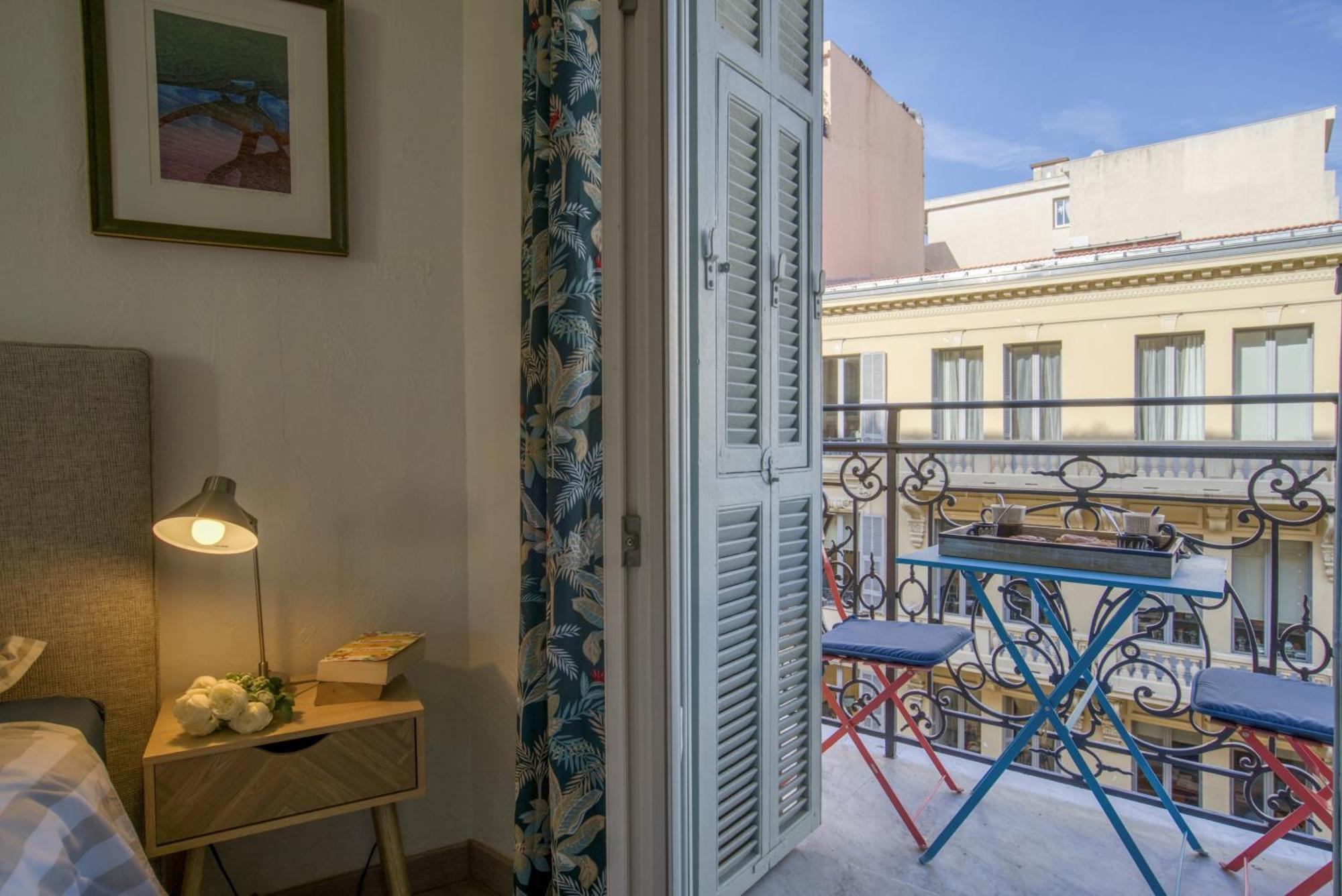 Sublime, Modern, Balconies, A/c, Refurbished Apartment Nice