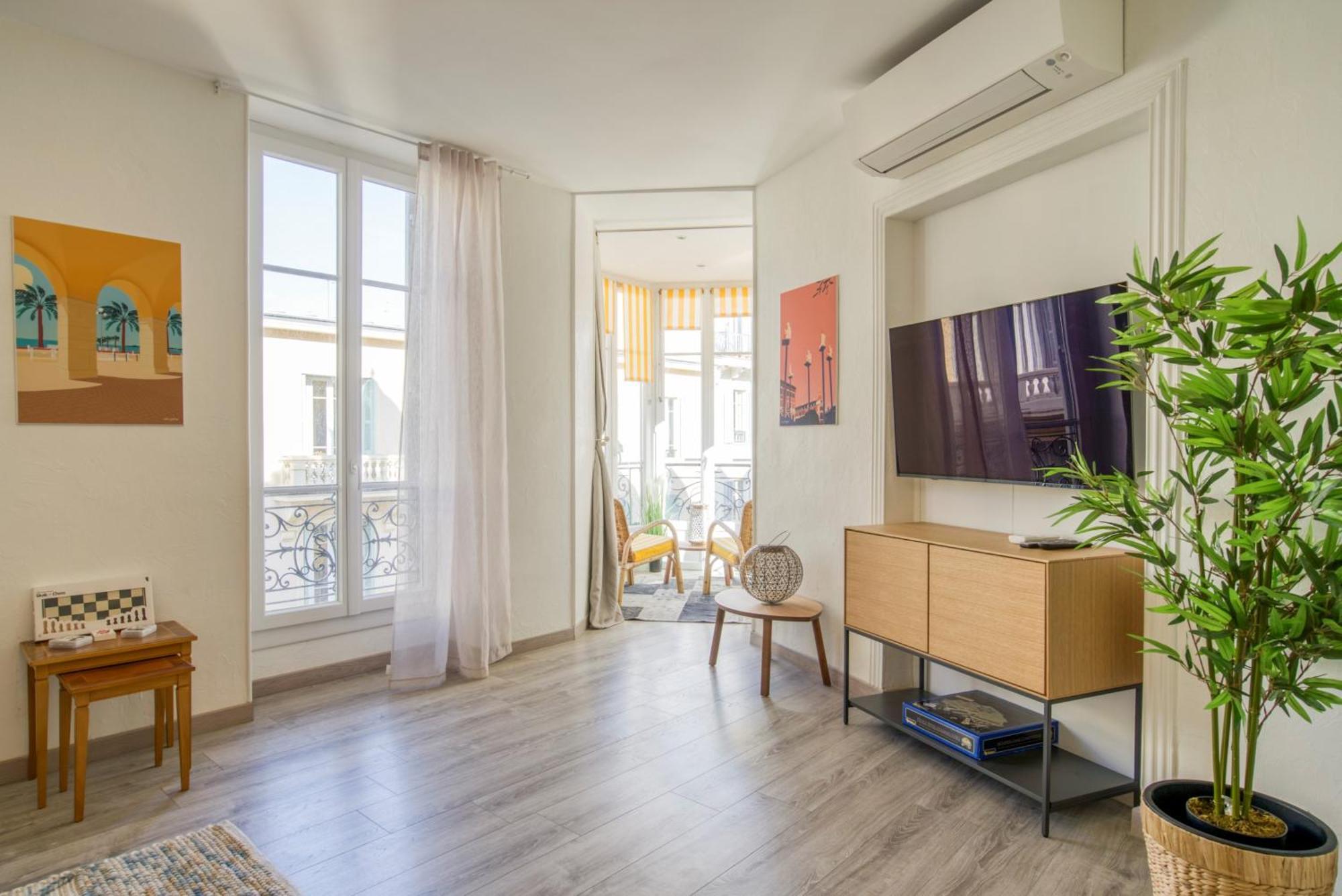 Apartment Sublime, Modern, Balconies, A/c, Refurbished Nice