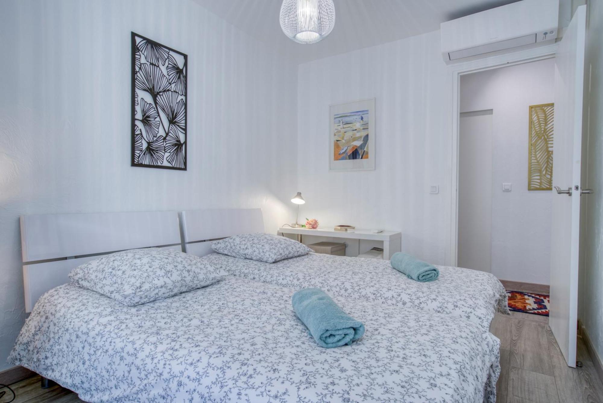 Sublime, Modern, Balconies, A/c, Refurbished