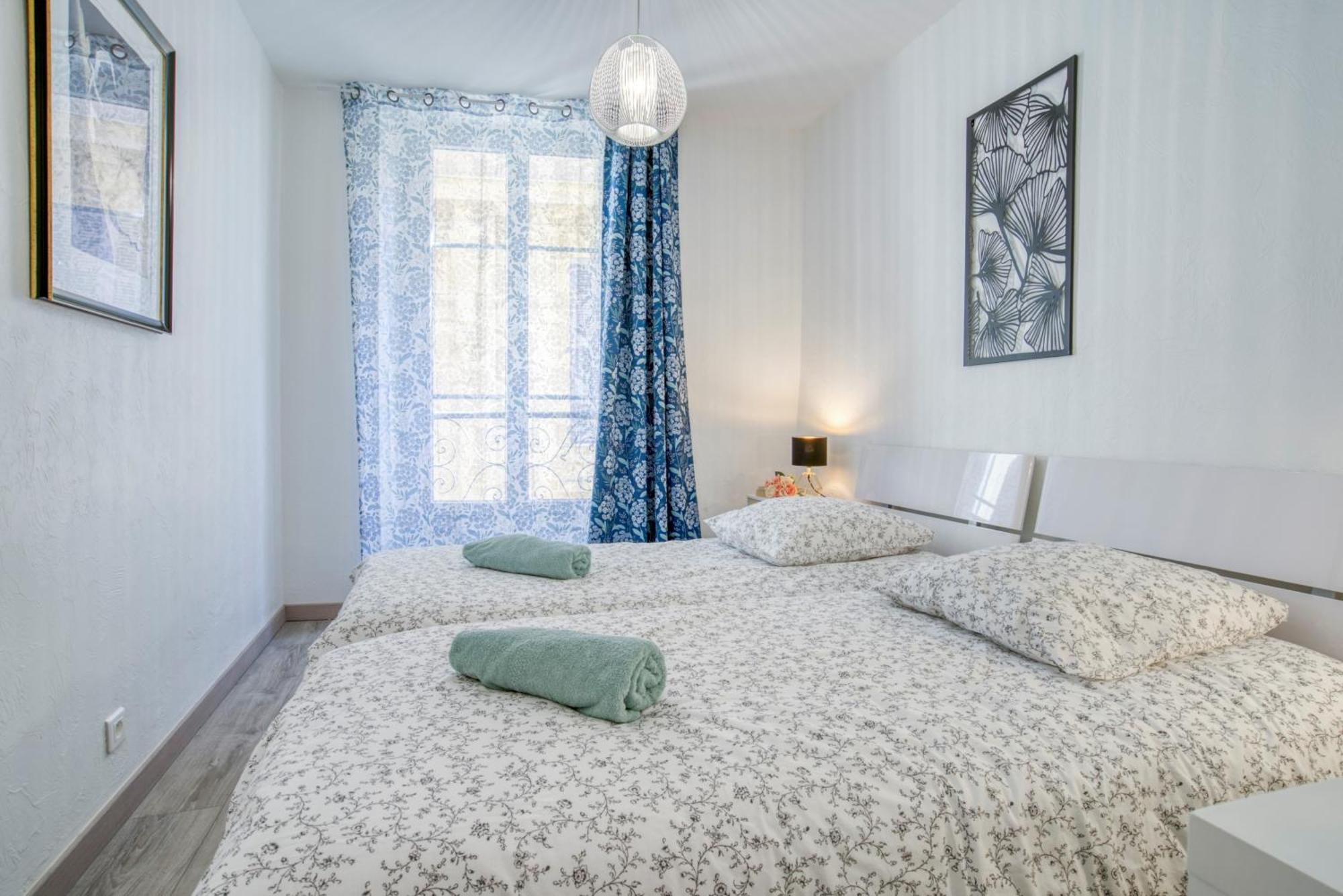 Sublime, Modern, Balconies, A/c, Refurbished *